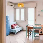 Apartment Bilocale Rubino Con Piscina - Lido di Jesolo