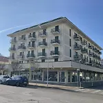 Bilocale Rubino Con Piscina - Jesolo
